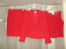 Women's Suit by Amanda Smith --Size 16-REDUCED in Pearland, Texas